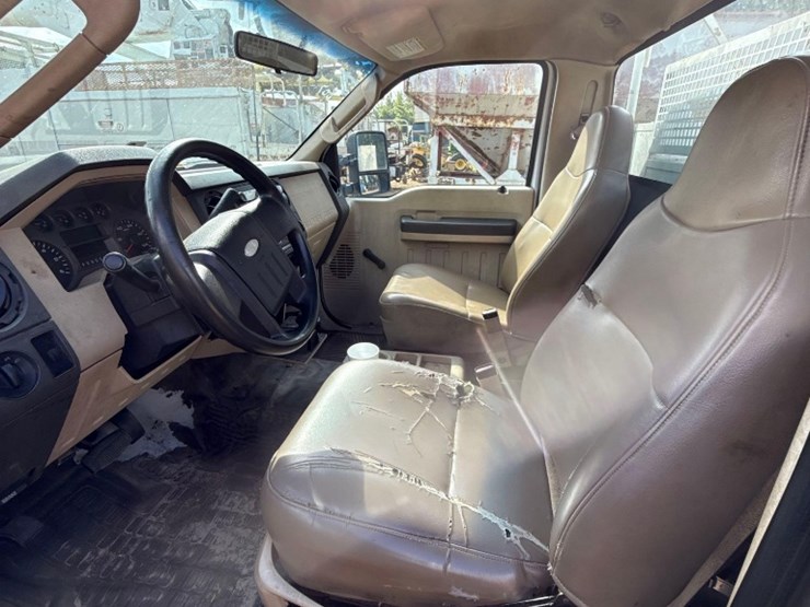 2008-ford-f350-xl-image-8