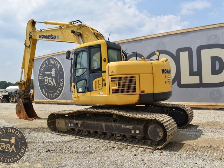 2012-komatsu-pc228us-lc-8-image-15