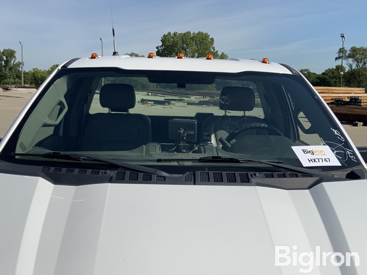 2018-ford-f550-xl-image-11