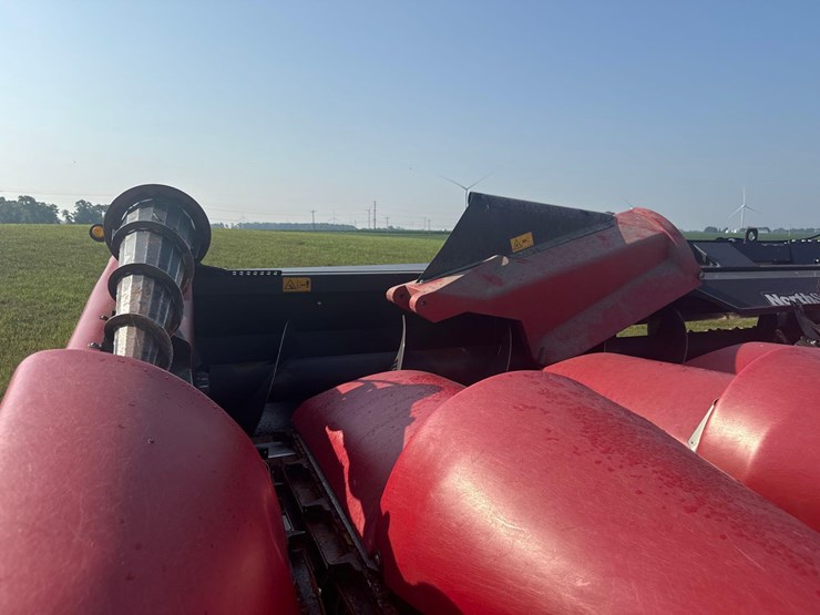2011-8x30-geringhoff-north-star-ns-800-corn-head-image-16
