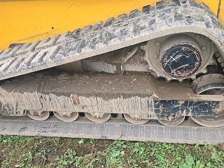 2018-deere-333g-image-23