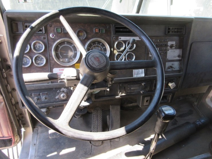 1993-kenworth-t800-image-9