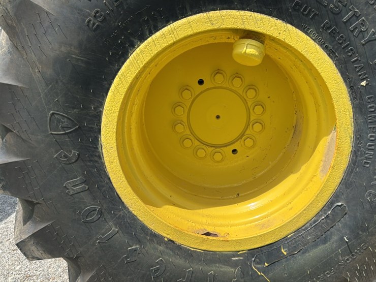 2010-john-deere-2010-image-16