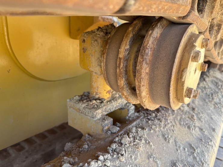 2019-caterpillar-d3k2-xl-image-15