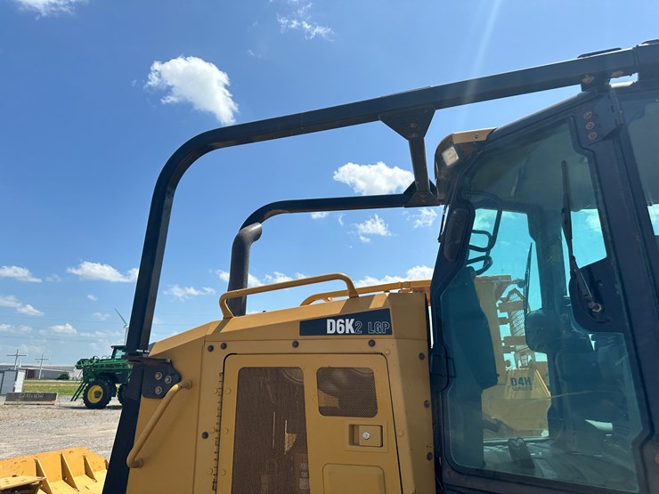 2017-caterpillar-d6k2-lgp-image-26