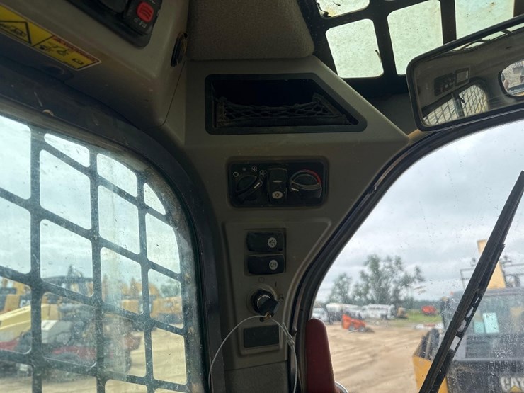 2018-caterpillar-289d-image-25