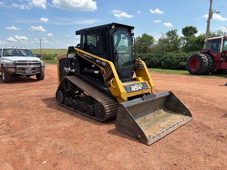 2018-asv-rt75-skidsteer-image-4