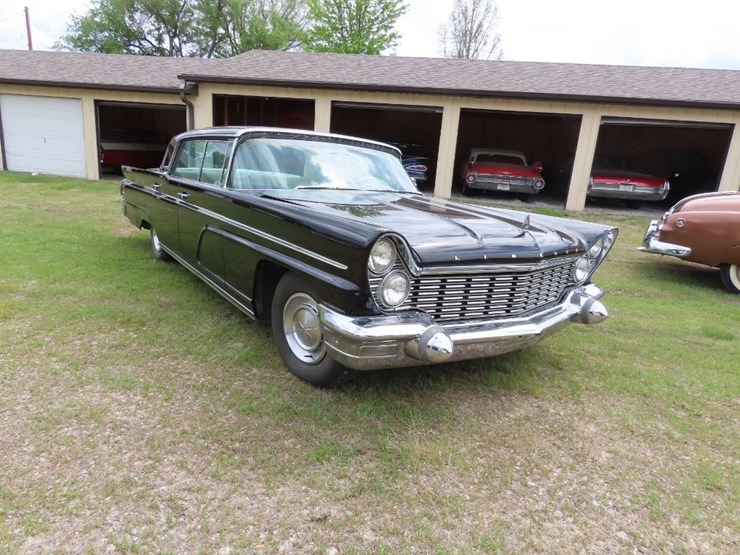 1960-lincoln-4dr-ht-image-1