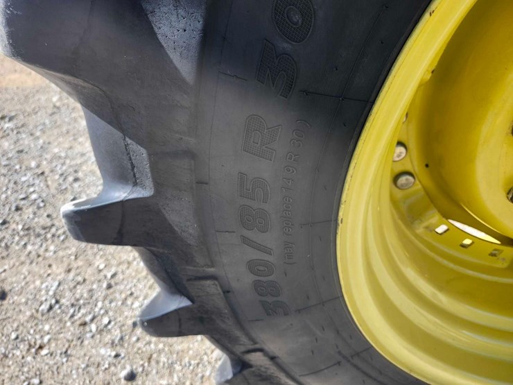 2011-john-deere-7430-premium-image-32
