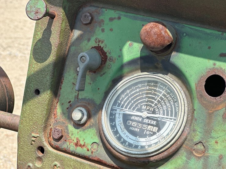 john-deere-630-image-11