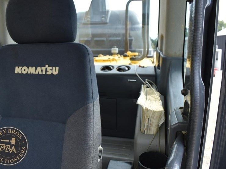 2015-komatsu-pc360-lc-11-image-78