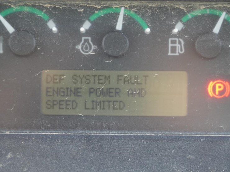 2017-deere-550k-image-71