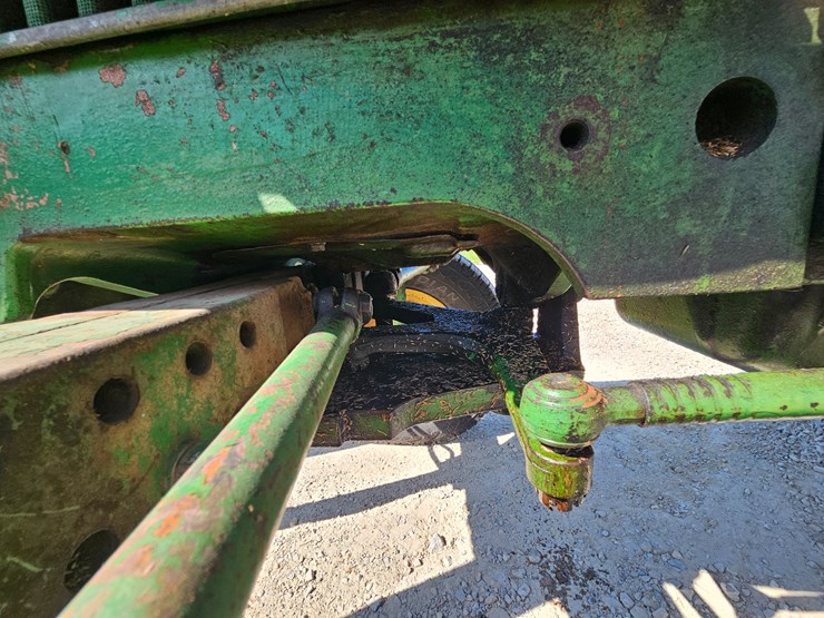 john-deere-2130-image-30