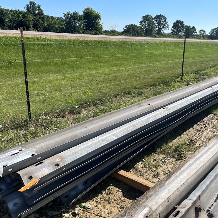#2190 • Approx (15) Metal Guard Rail Sections
