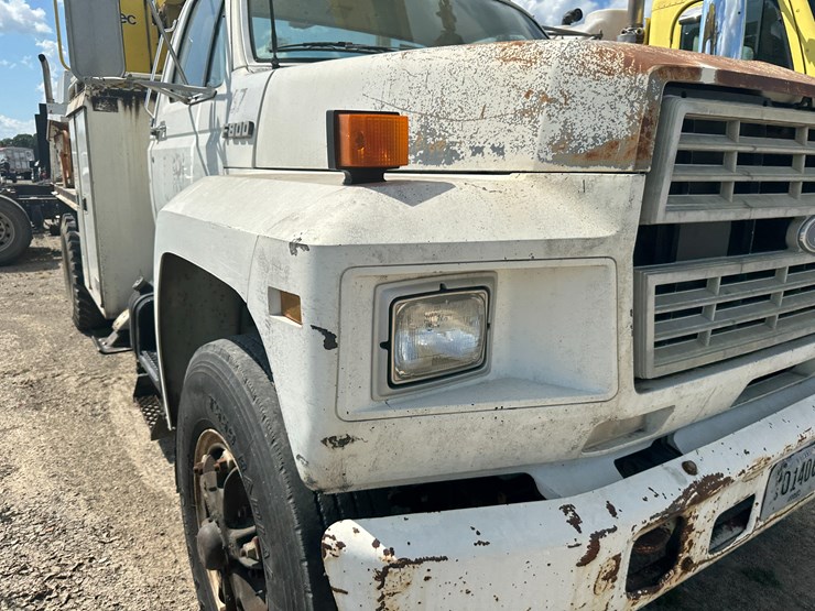1990-ford-f800-image-47