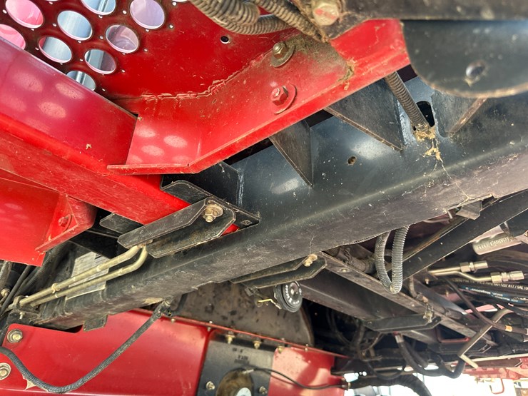 2012-case-ih-7230-image-69