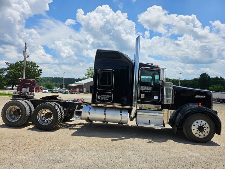 2000-kenworth-w900-image-26