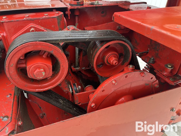 new-holland-1411-image-17