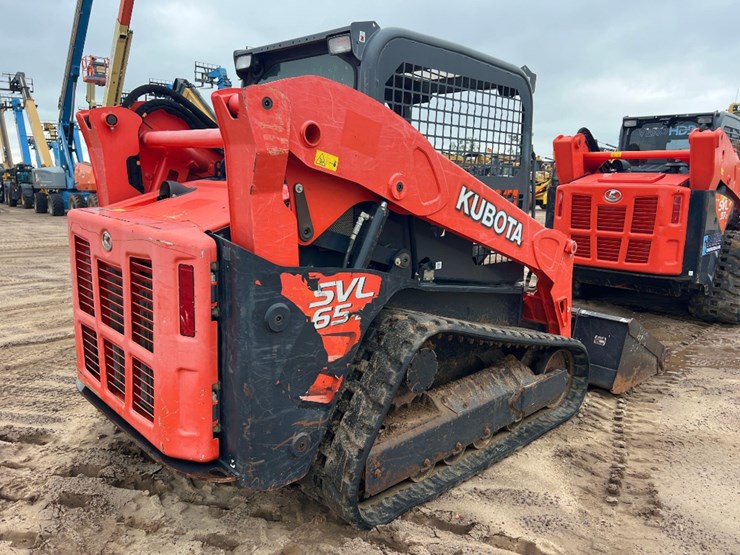 2019-kubota-svl65-2-image-4