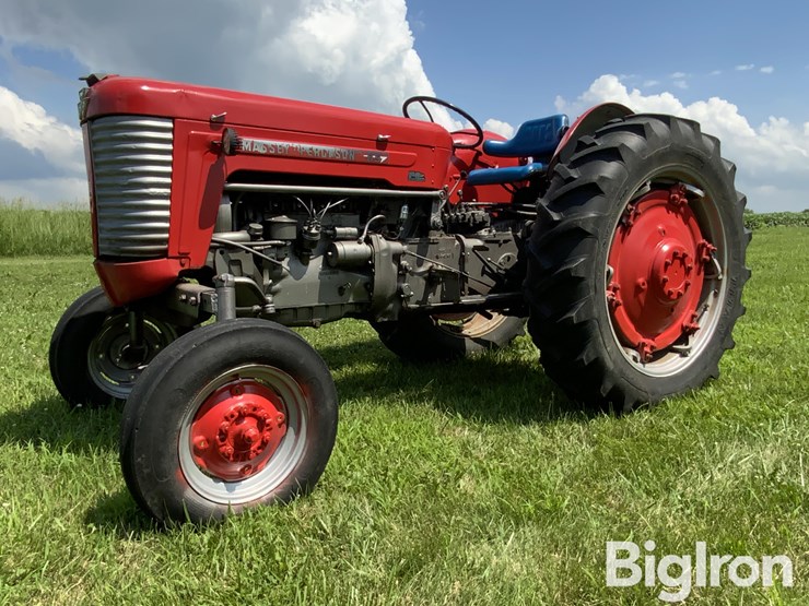 1958-massey-ferguson-65-image-1