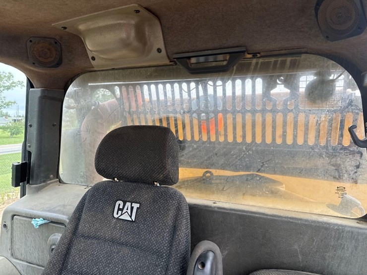 2015-caterpillar-745c-image-35