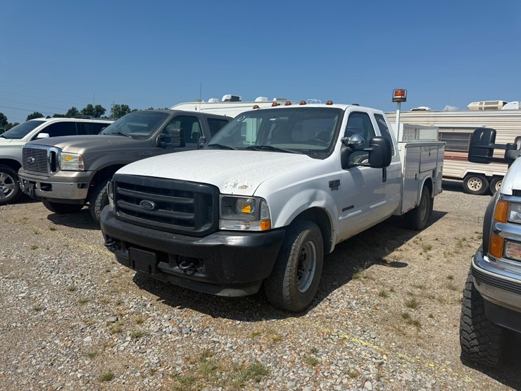 2003-ford-f350-image-1