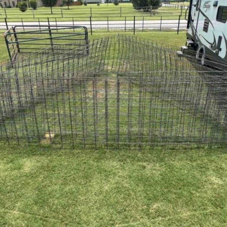 Wire Panels - Approx 20, 16' x 50"