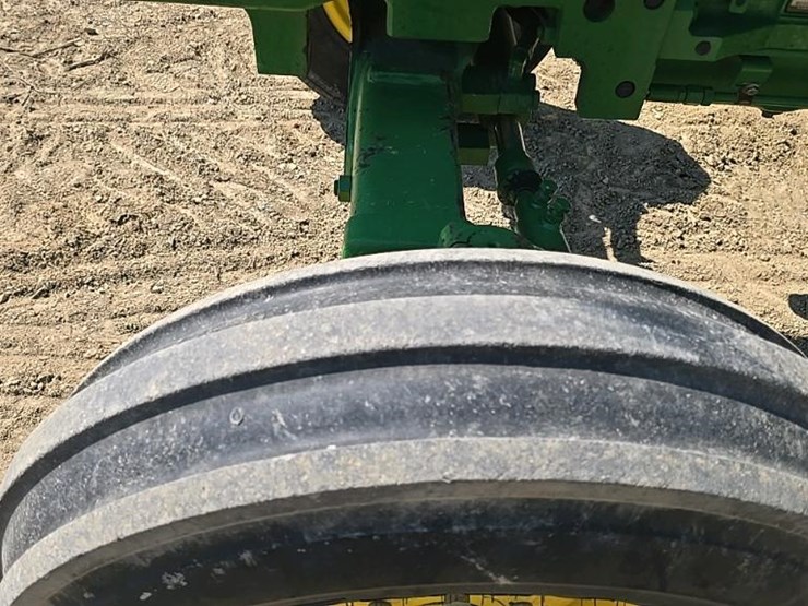2015-john-deere-5065e-image-40
