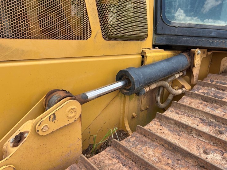 caterpillar-d3k2-lgp-image-12