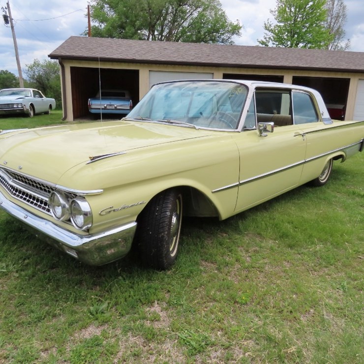 1961 Ford Galaxie 2drt HT