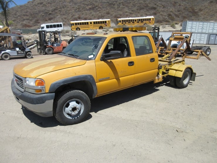 2001-gmc-3500-image-1