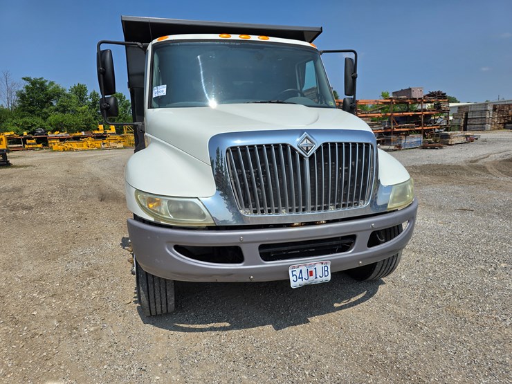 2007-international-durastar-4300-image-48