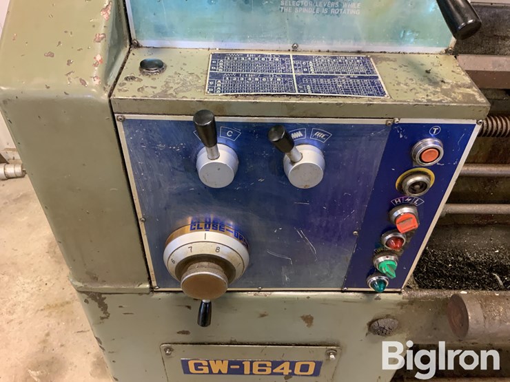 goodway-gw-1640-metal-lathe-image-10