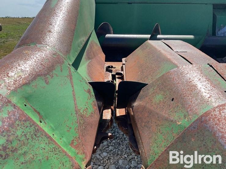 1975-john-deere-643-image-11