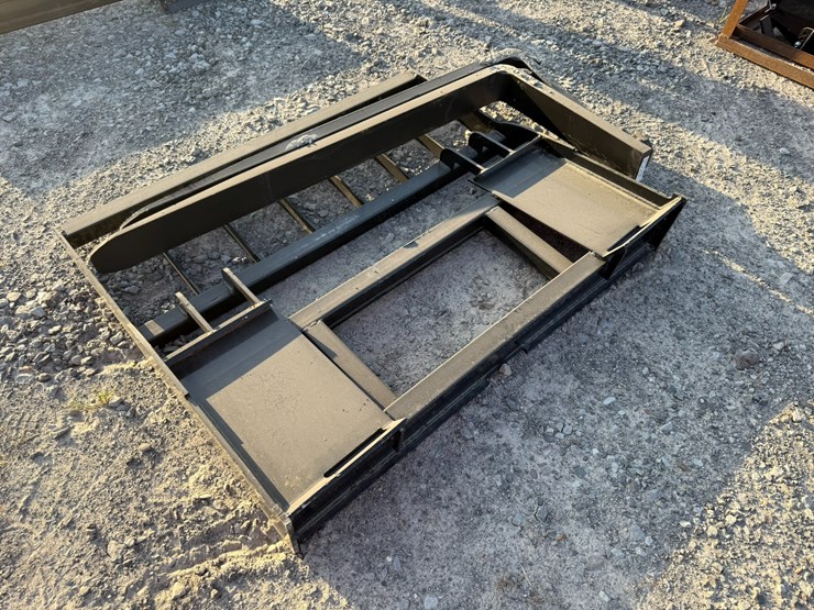 #2068-•-unused-58"-skid-steer-forks-inv#:-25097-image-2