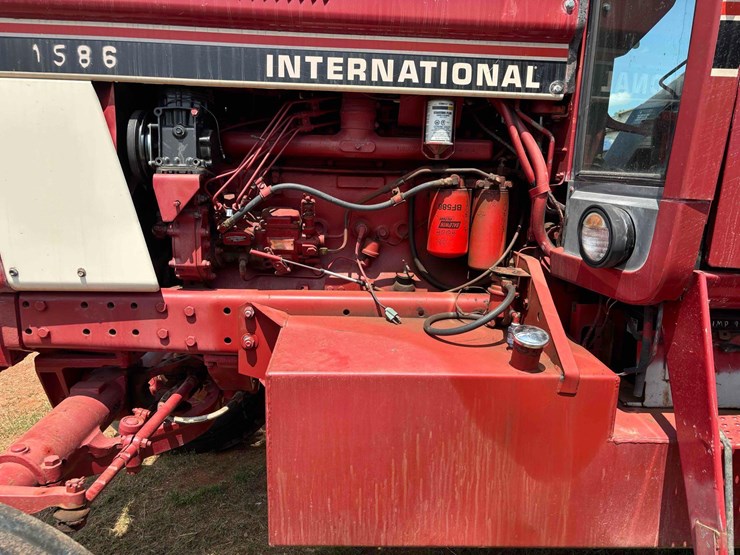 1977-ih-1586-tractor-image-10