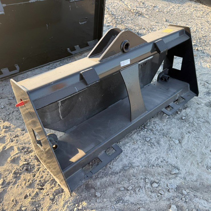 #2083 • KC Skid Steer Singe Hay Spear Inv#: 25301