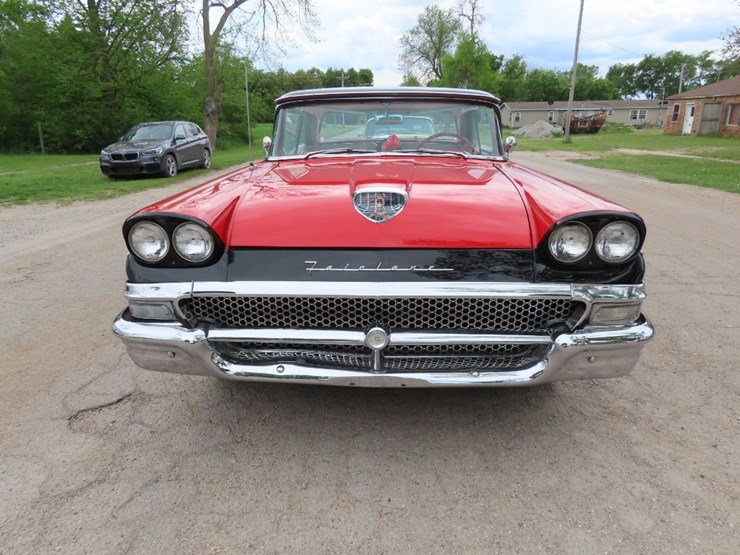 1958-ford-fairlane-500-skyliner-retractable-hardtop-image-3