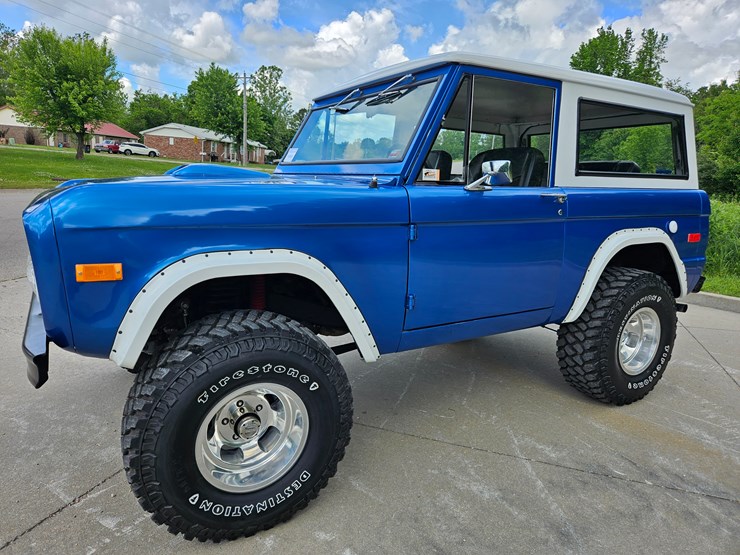 1974-ford-bronco-image-3