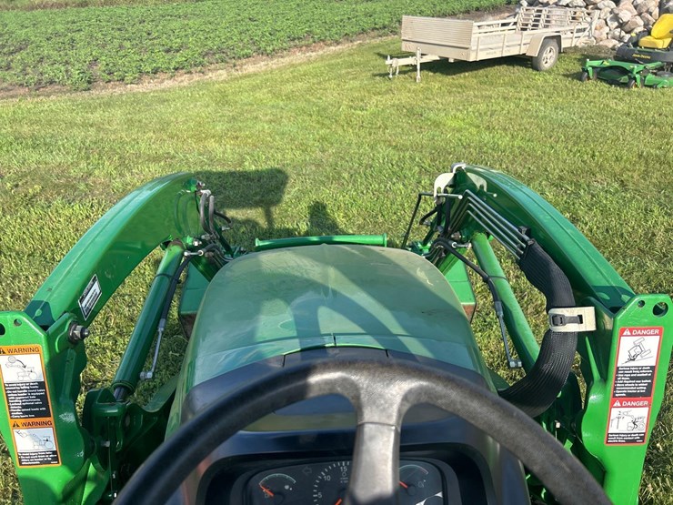 2005-john-deere-3720-image-19