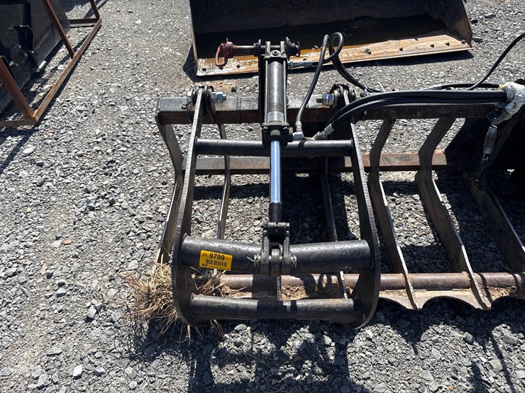#2047-•-6’-skid-steer-grapple-inv#:-9799-image-5