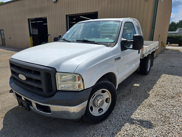 2005-ford-f350-image-1