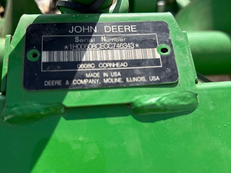 2012-john-deere-608c-image-28