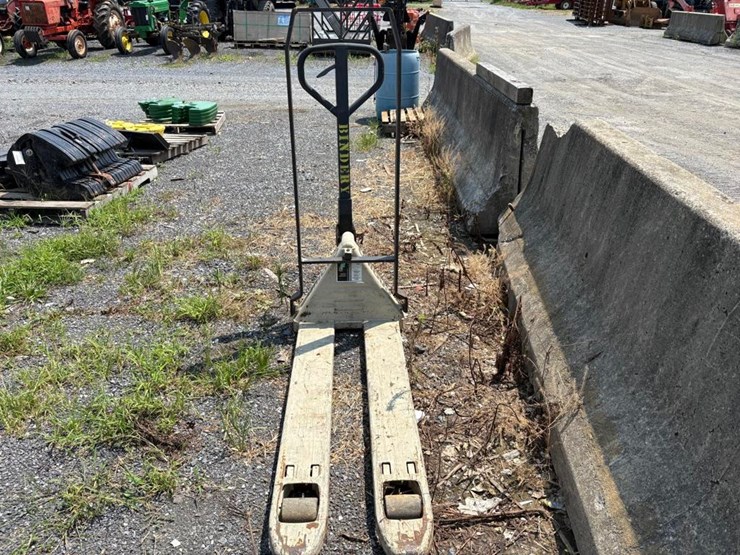 electric-pallet-jack-image-2