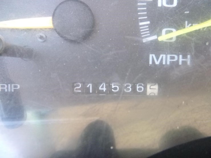 2000-gmc-3500-image-26