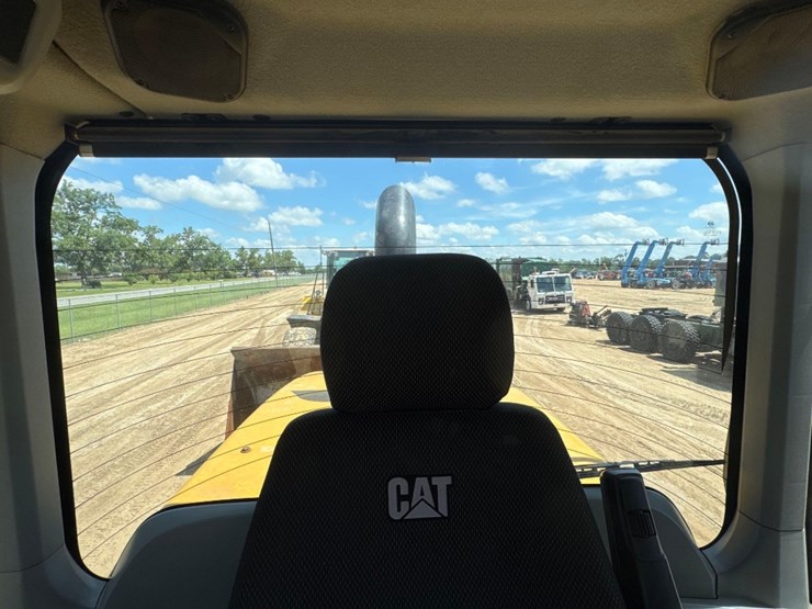 2019-caterpillar-930m-image-33
