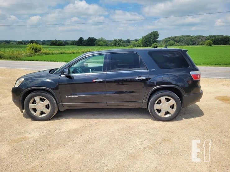 2008-gmc-acadia-image-9