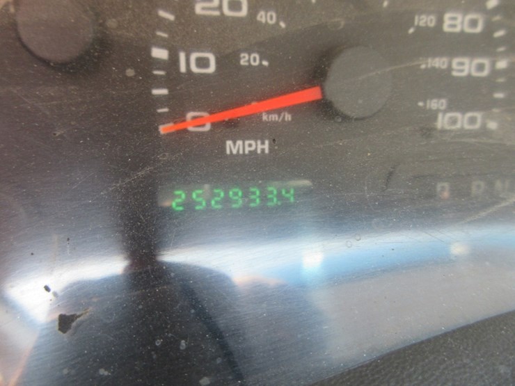 2002-ford-f550-sd-image-25