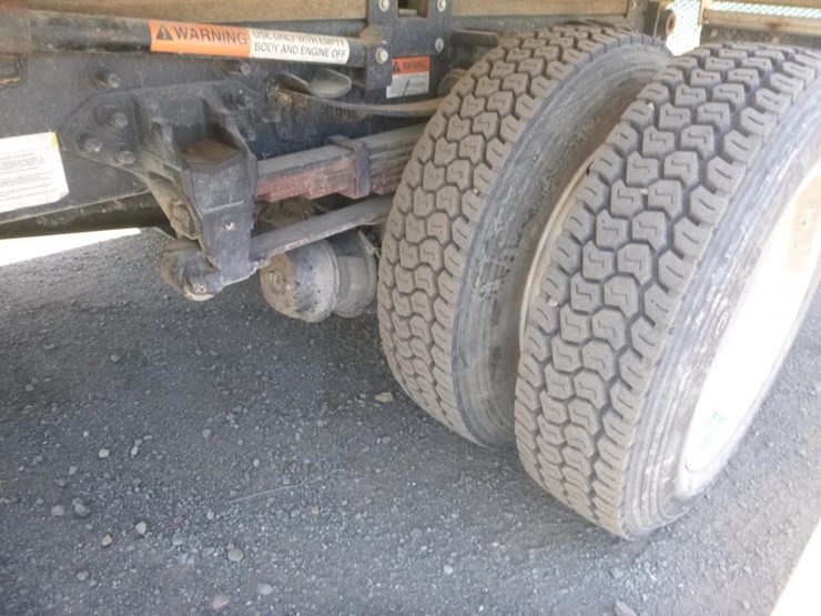 2019-ford-f650-image-25
