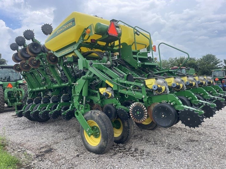 2012-john-deere-1790-image-1